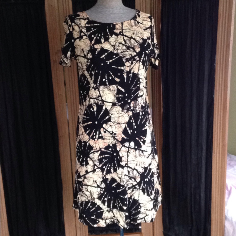 M Hilo Hattie Hawaii Dress Palm Leaf Batik Rayon
